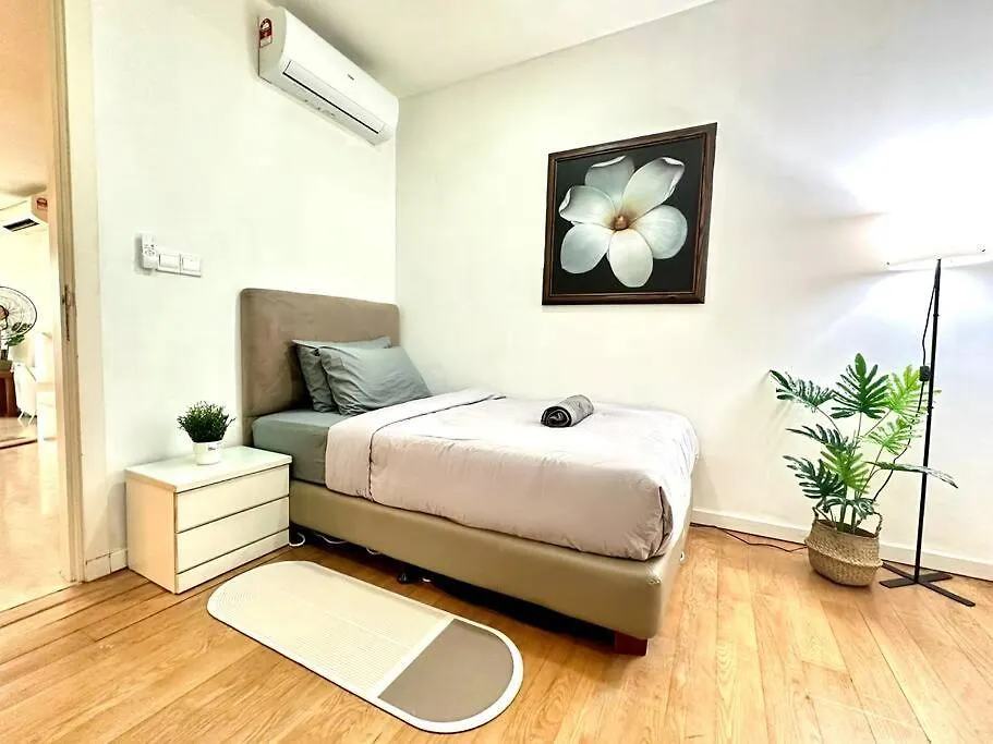 1 Min To Pavilion,Klcc & Spacious City View,6-7Pax Kuala Lumpur Apartment