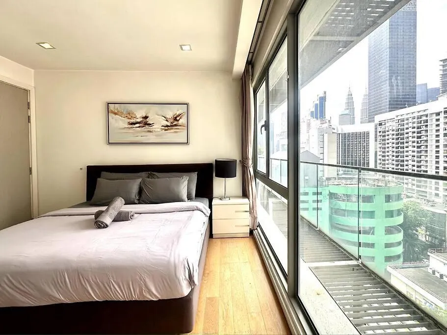 1 Min To Pavilion,Klcc & Spacious City View,6-7Pax Kuala Lumpur Apartment